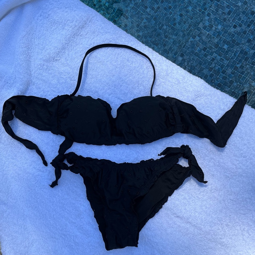 Black eyelet tie bikini 🖤